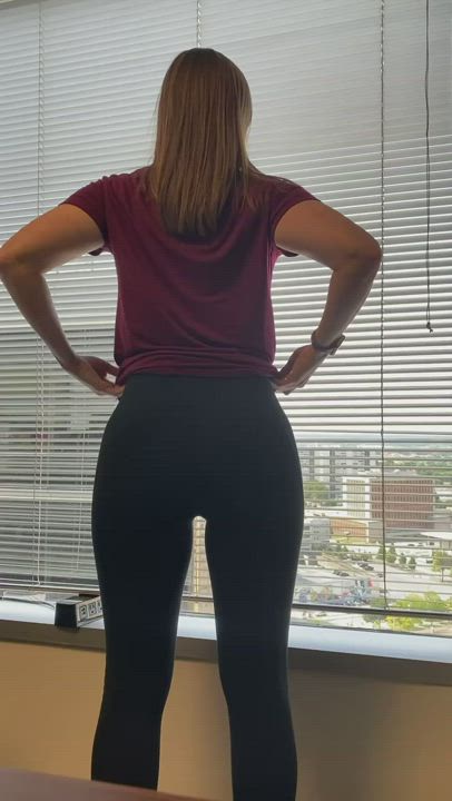 I think this should be an acceptable way to greet people in the office : video clip