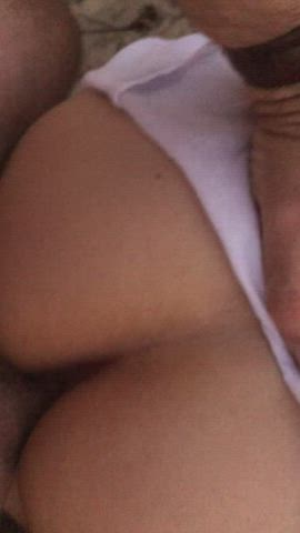 Daddy’s load dripping out of my tight pussy on the beach today🙈😈 : video clip