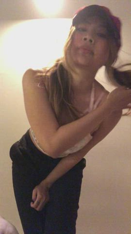 I might look innocent... Until you see me from behind :p : video clip