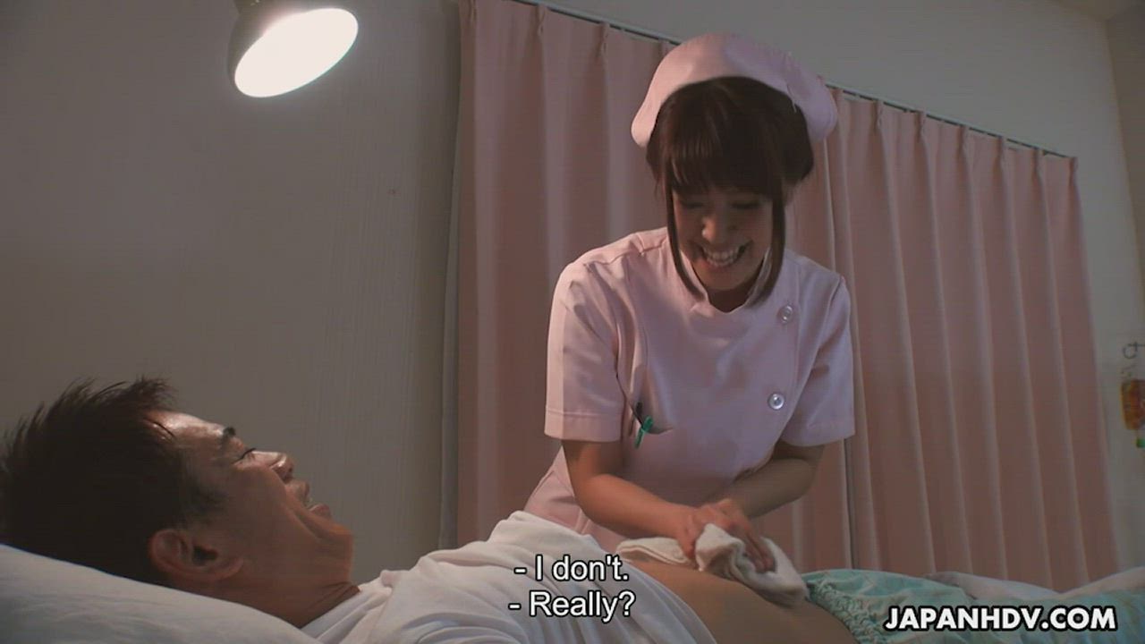 Hot and horny nurse Maika is fucked by her patient : video clip