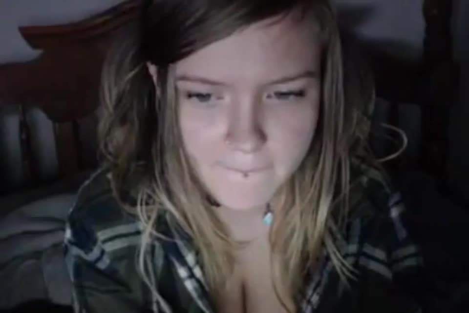 Massive Webcam Boobs Reveal : video clip