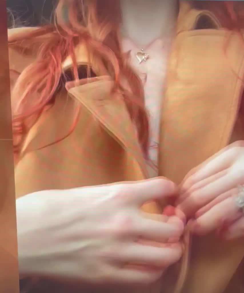 Just dropped the kids off at school : video clip