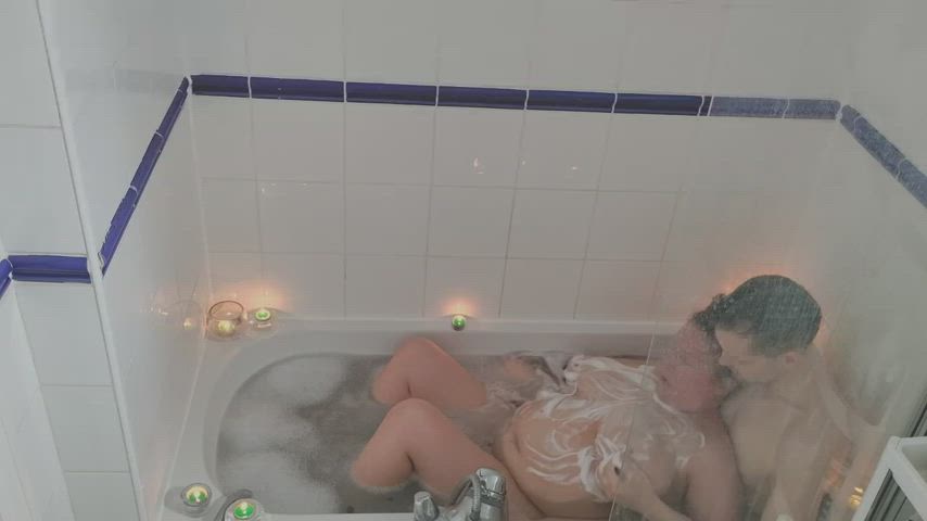 Sensual soapy tit play : video clip