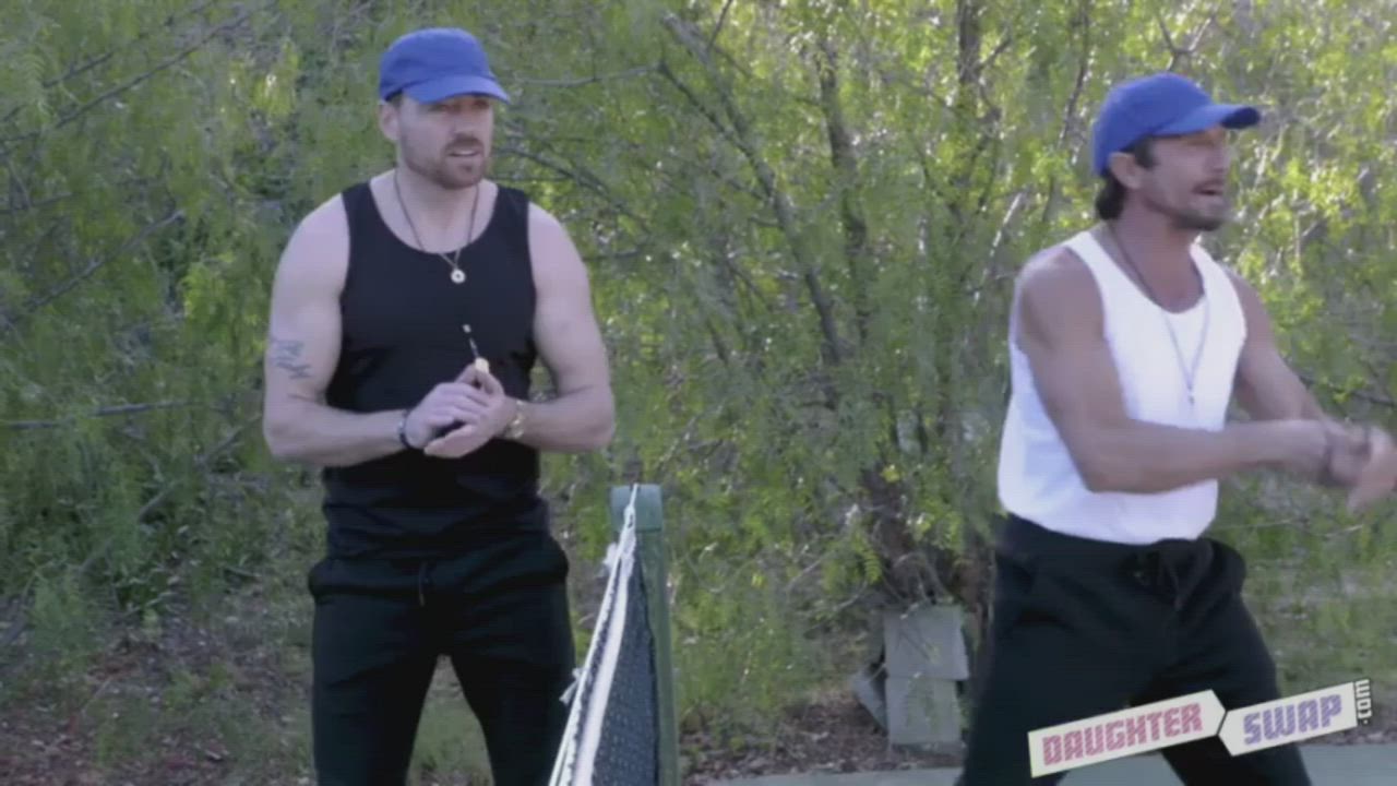 [MFMF] Dads Apologize For Being So Rough On their Daughters : video clip