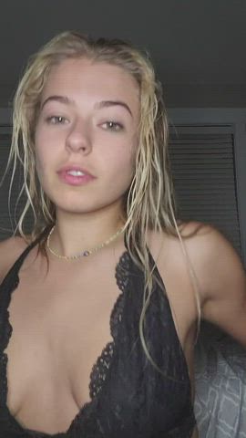 Fresh out the shower for ya 😜 : video clip