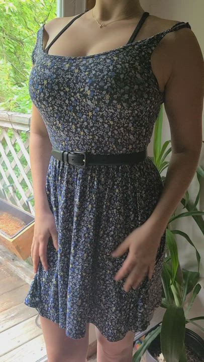 what do you think of what's hiding under my dress? (18f) : video clip