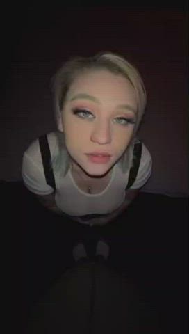 Does anyone know the source or name of the girl? : video clip