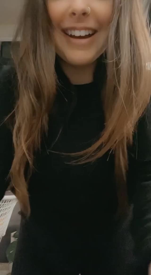 I’m very ready to breed with you. : video clip