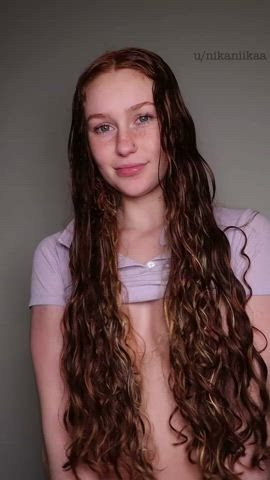Who needs clothes when you have hair like this? : video clip