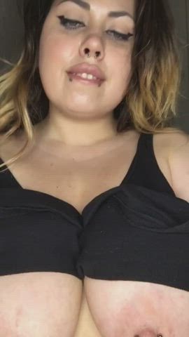 the perfect size for a cock sandwich 😍 : video clip