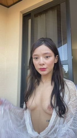 Are any older guys here down to breed me? ;P : video clip