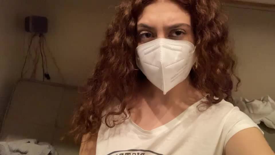 Oops, I think you can see my nipples! : video clip