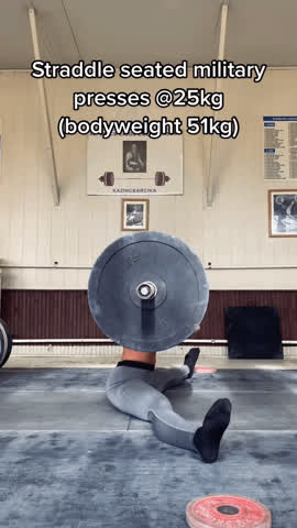 Stretching and lifting at the same time... time management is key 😎 : video clip