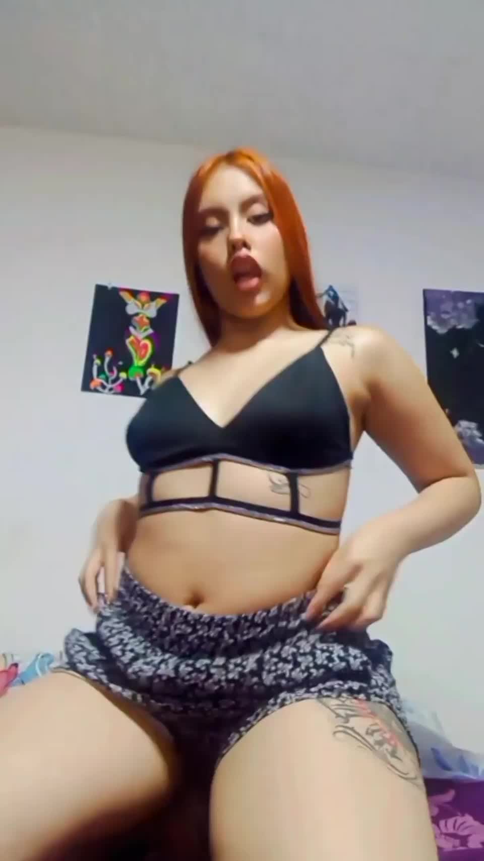Would you use your teeth to take my panties off? : video clip