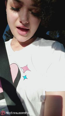 Pulled over just to masturbate in a church parking lot [gif] : video clip