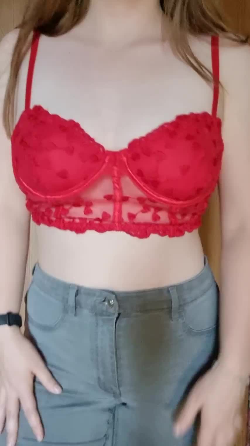 My naturals are so perky : video clip