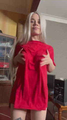 I undress for you. Slap my bubble butt? : video clip