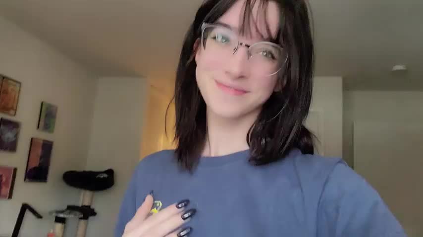 may I sit on your face? : video clip