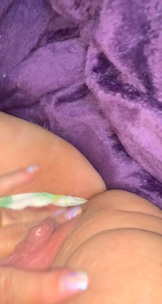 Imgur 60(F)How do you think you would sound going inside? : video clip