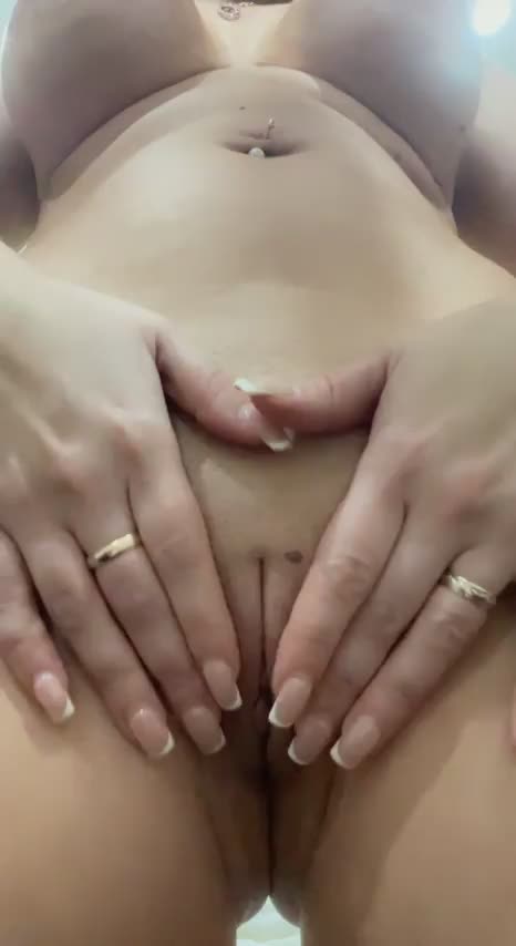 Just shaved my pussy : video clip