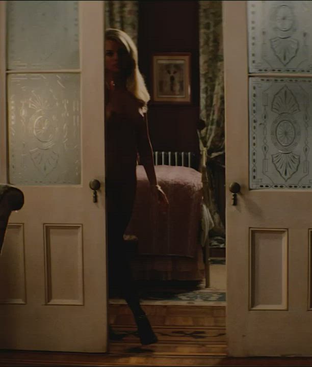 Margot Robbie in "The Wolf of Wall Street" (NEW 4K RELEASE) : video clip