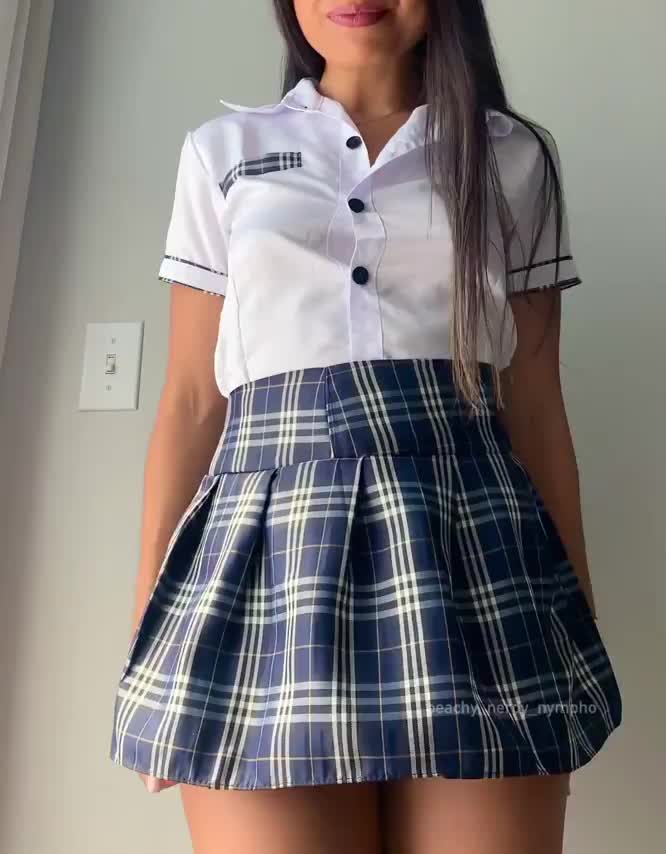 Skirts are made to be lifted up : video clip