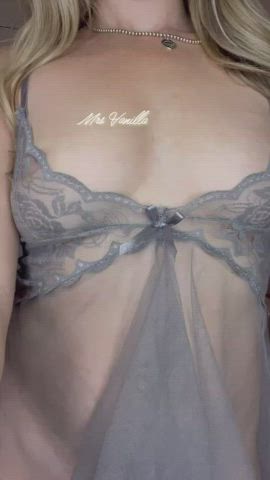 I want you to taste me next time and tell me if it’s the best milf pussy you ever had : video clip