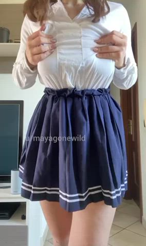 do you like the way my tits bounce? : video clip
