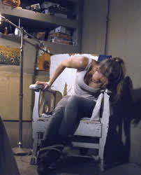 Jennifer Lawrence is tied again : video clip