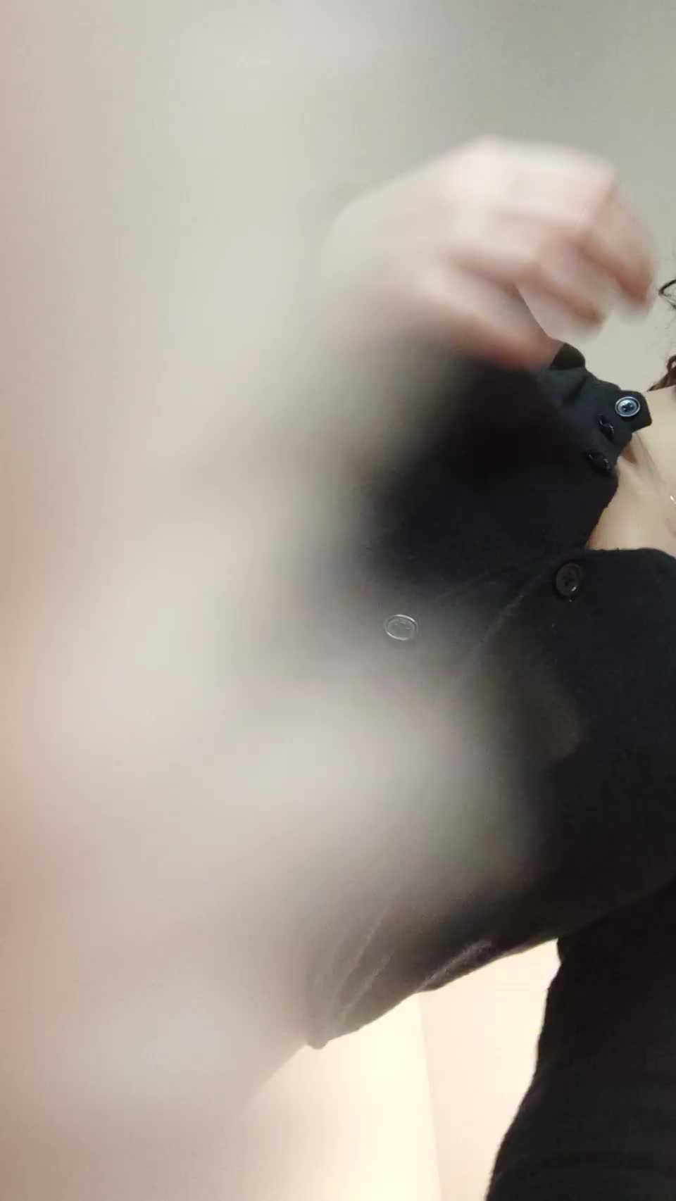 Challenge: fitting one of my titties in your mouth : video clip