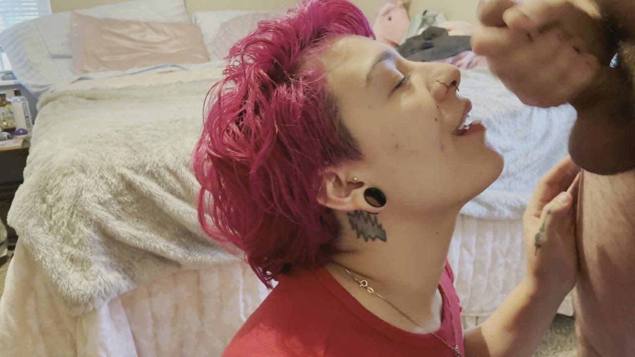 Getting my reward for being a good girl : video clip