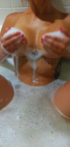 I've been a dirty girl help me clean up : video clip