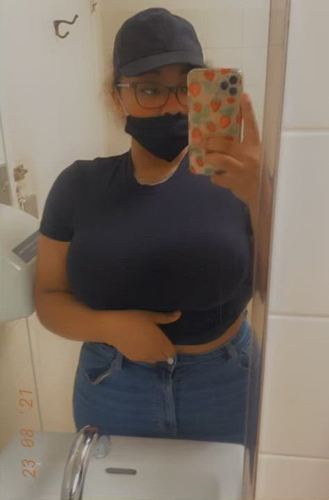 Is giving a titty job at work, still means im working? oc : video clip