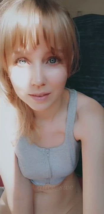 Anyone here fancy tiny tits? I got an easy access top for you 😜 : video clip