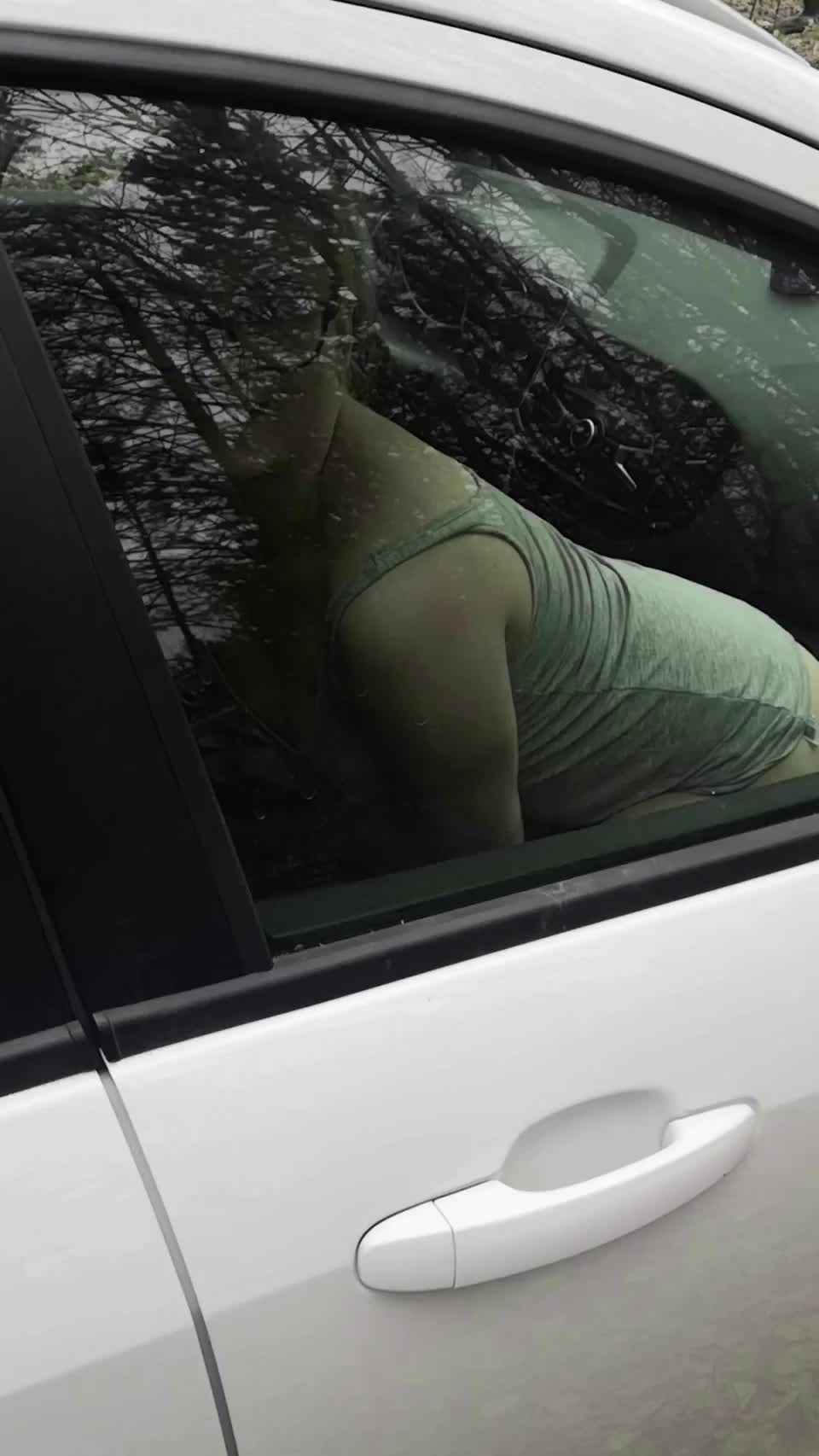 Fucking in a doggy position in a car after college lessons : video clip