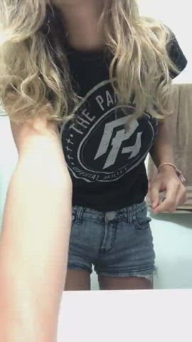 Perfect tits need a name : video clip