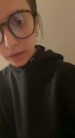 Do you interested with my petite ass : video clip
