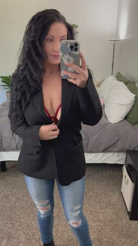 Would you sleep with me if I were your boss? : video clip