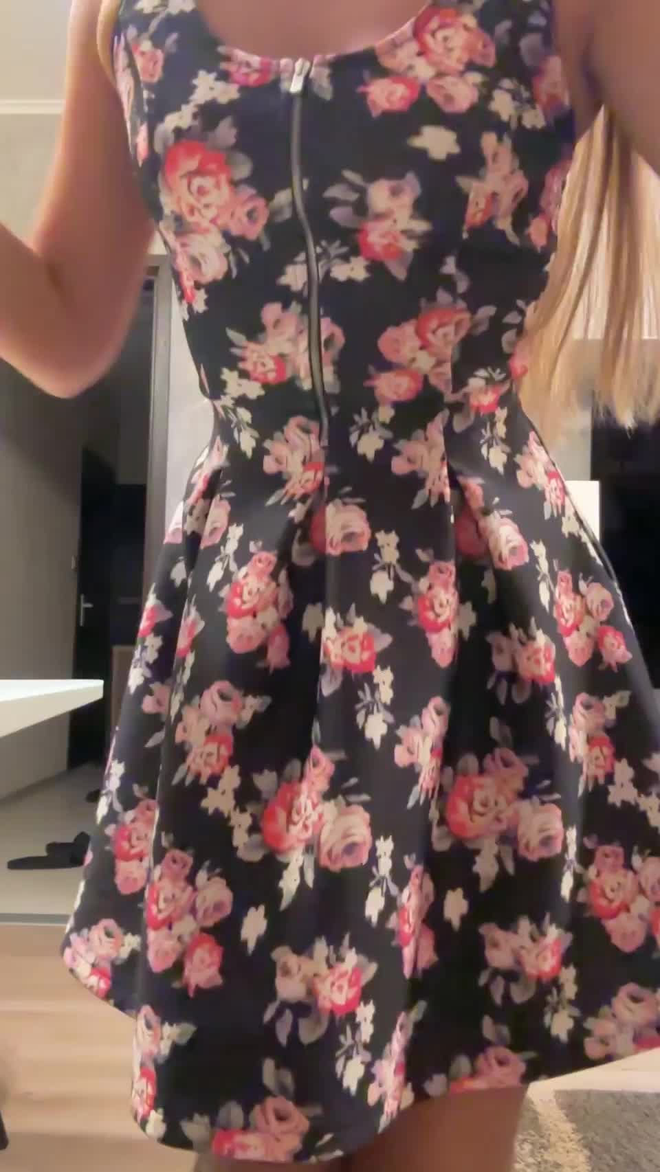 Hope this close look of my pussy makes you horny : video clip
