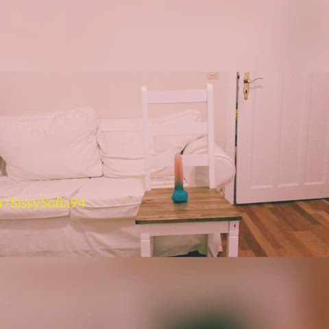 First time using a dildo and cumming handsfree 🍆💦 How do you like it? : video clip