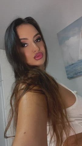 Let me be your therapy daddy : video clip