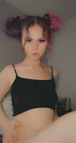 Guys who appreciates small boobs are the best : video clip