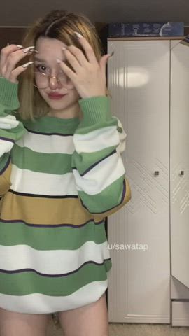 I hope my tight petite body turns you on : video clip