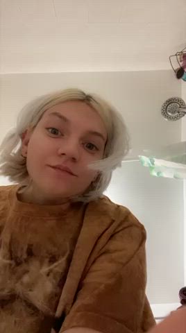 My pussy is ready for your seed daddy 😘 : video clip