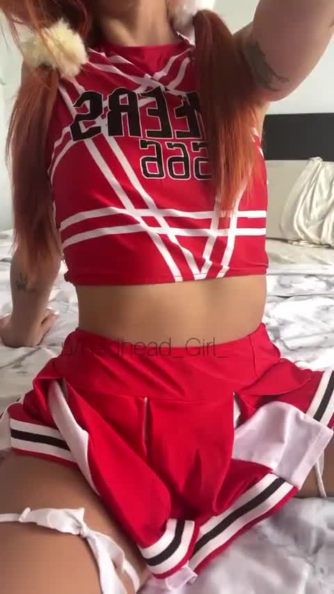 Wanna taste a Italian pussy? : video clip