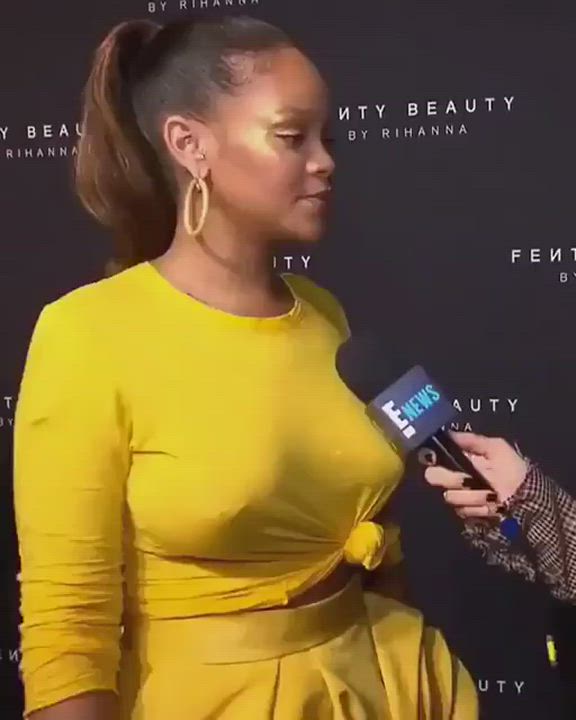 Rihanna the savage goddess : video clip