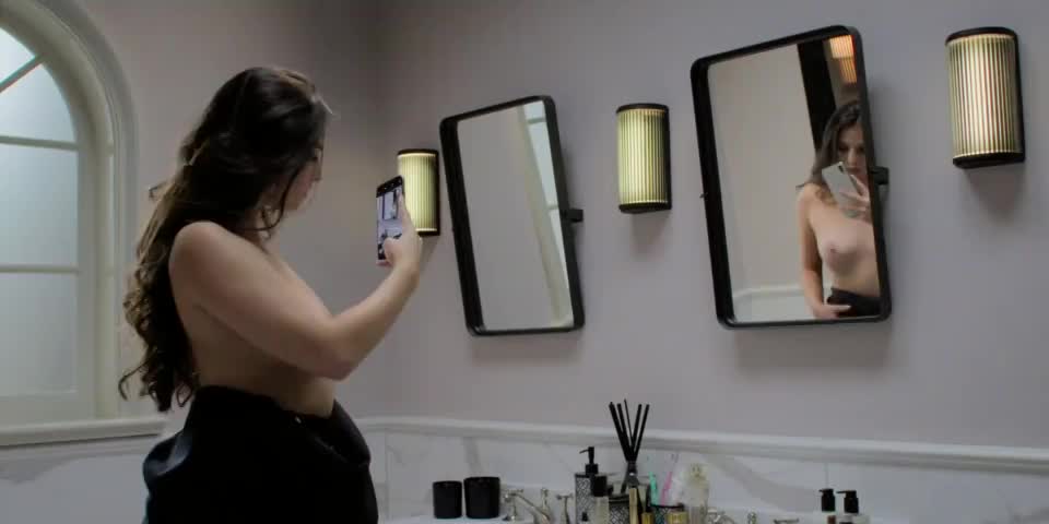 Marisa Abela in Industry (TV Series 2020– ) [S01E05] : video clip
