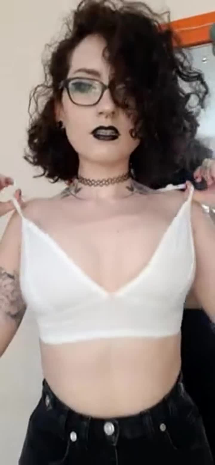 On and off : video clip