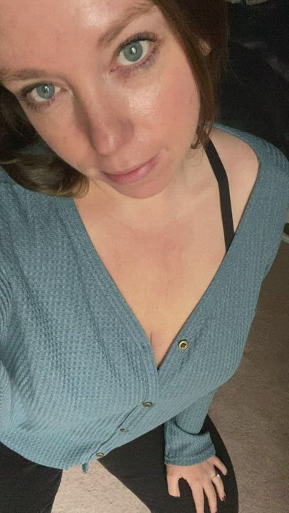 Is it the eyes or the tits that did the trick? : video clip