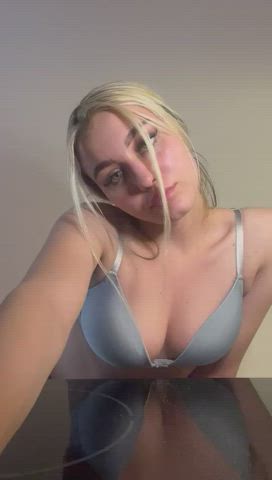 Wanna have some fun with me : video clip